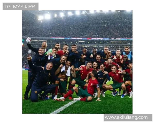 如何通过微信制作和分享足球球星照片的步骤与技巧