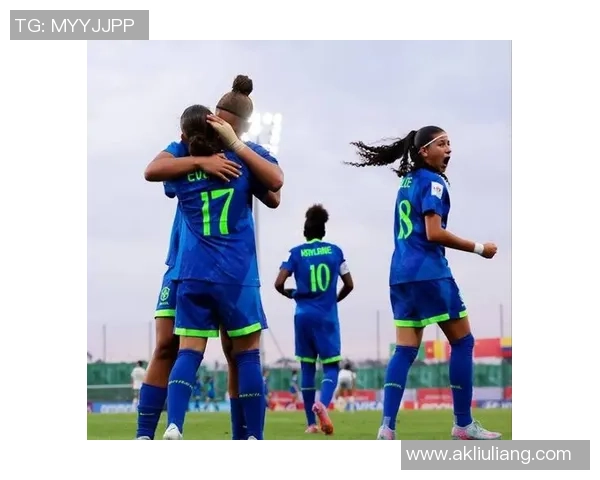 曾经男足球星尝试踢女足的背后故事与挑战揭秘 曾经男足球星尝试踢女足的背后故事与挑战揭秘