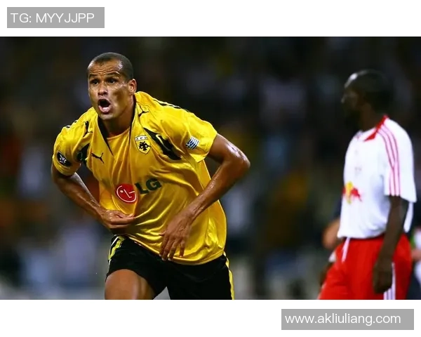 足坛颜值巅峰时刻盘点那些兼具实力与魅力的足球巨星风采